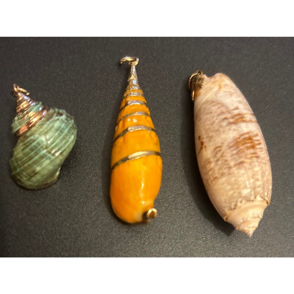 Vintage Sea Shell Pendant Charms Lot Beach Jewelry Orange Green